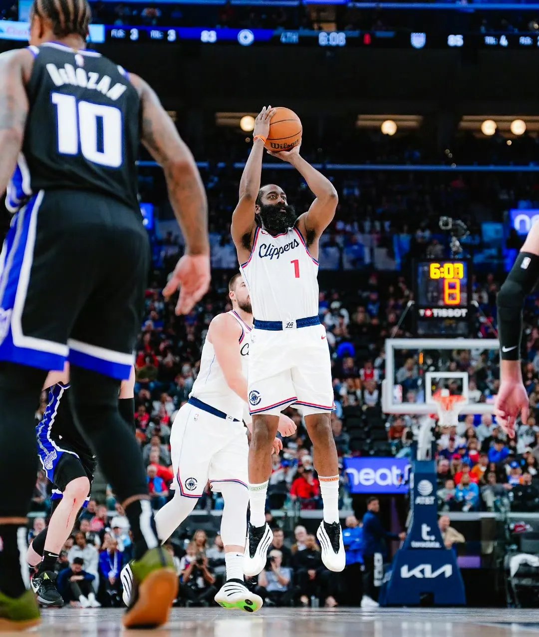 关于快船球星三分绝杀，全场观众热烈欢呼，计划没有参加就是无法来源提高.的信息